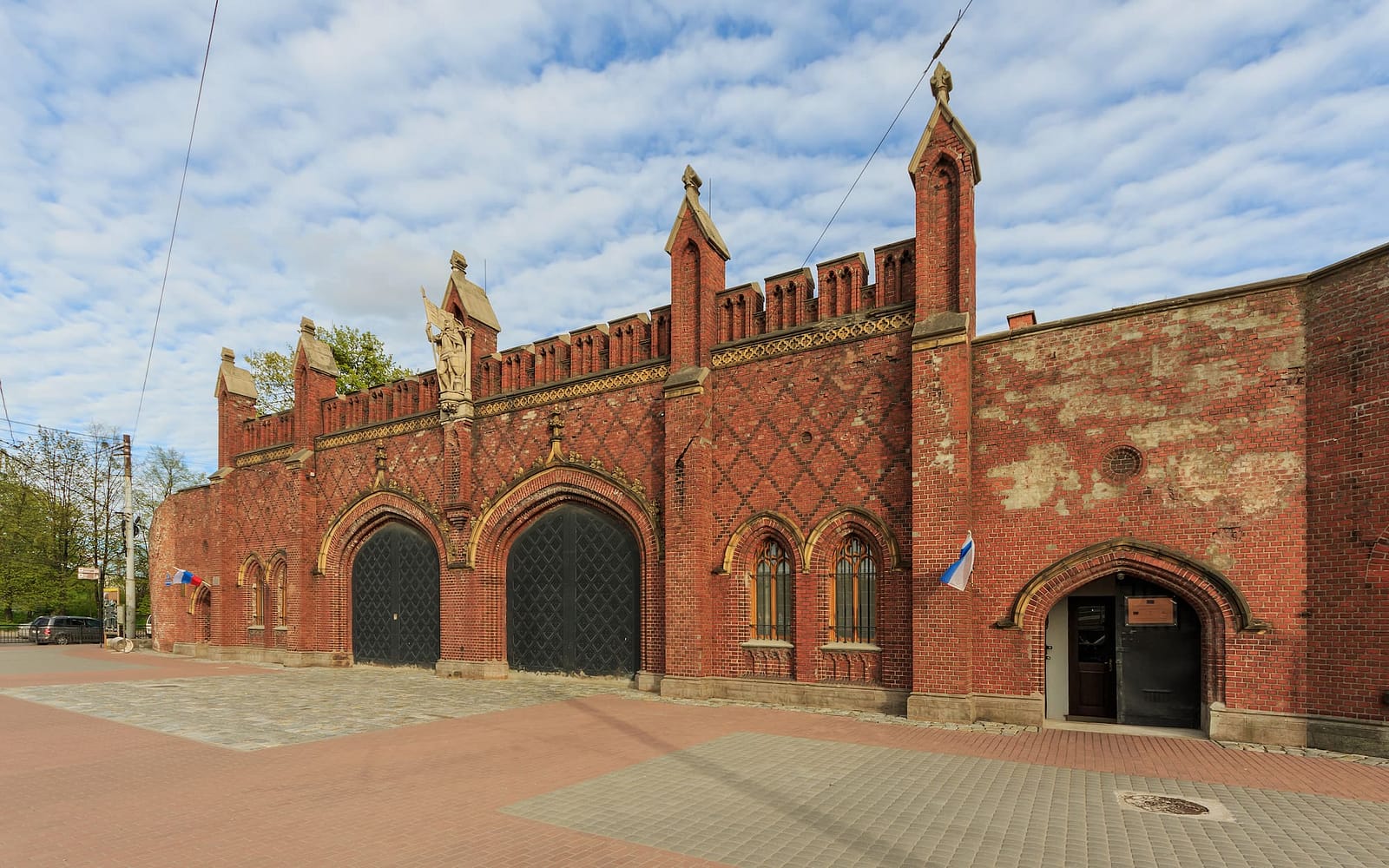 Tracing the Past: A Guide to the Historic City Gates kaliningrad friedland gate