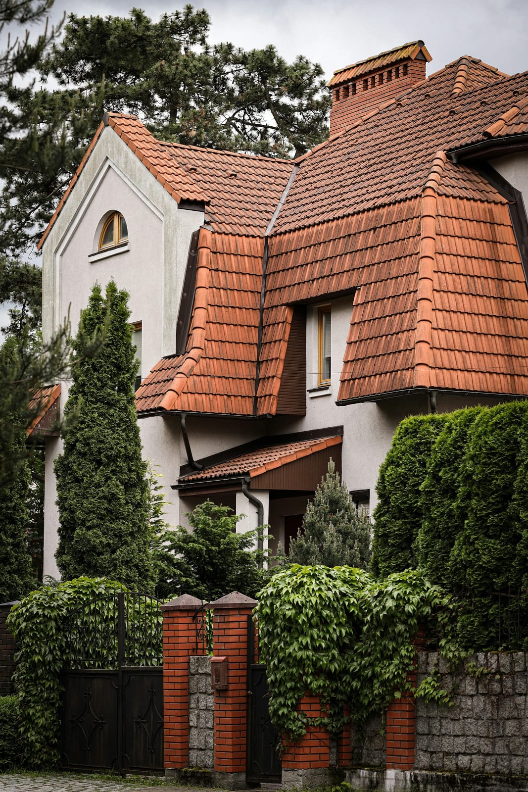 Amalienau: Exploring the Romantic German Villa District Amalienau House Kaliningrad