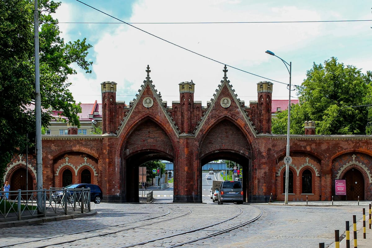 Tracing the Past: A Guide to the Historic City Gates old brick gate kaliningrad